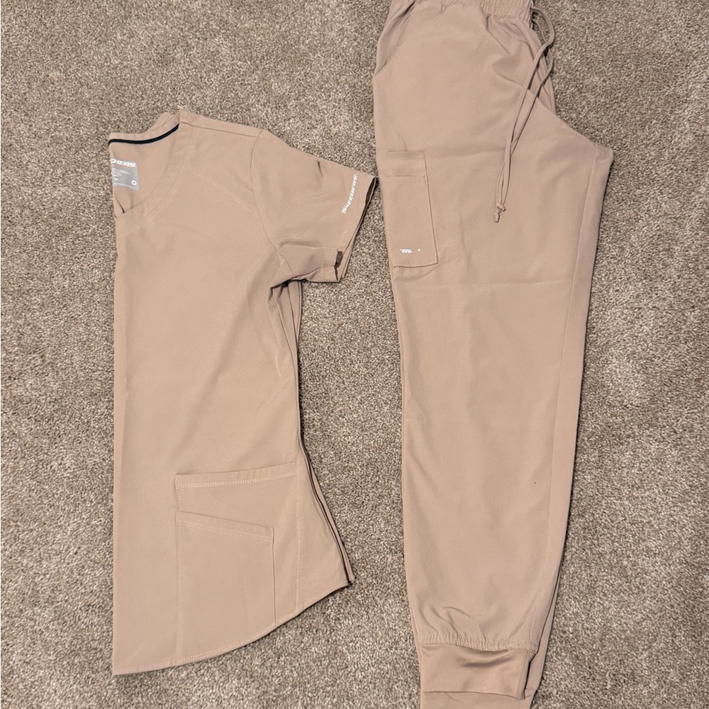 Skechers Women's Tan Scrub Set